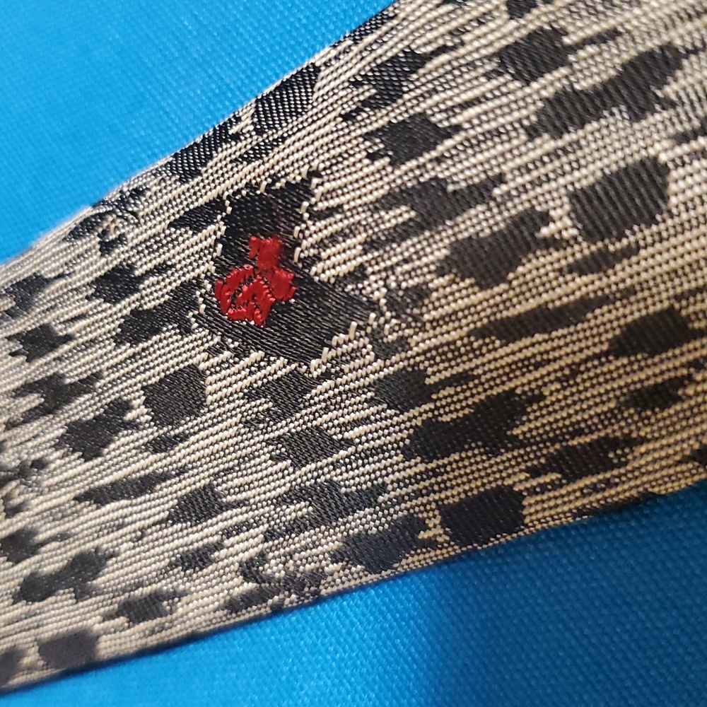 Vintage 1960s Arrow skinny tie 2.5" narrow black, red